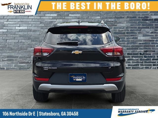 Used 2025 Chevrolet TrailBlazer LT AWD/4WD image 4