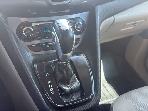 Used 2014 Ford Transit Connect Titanium FWD image 25