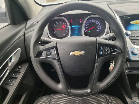 Used 2017 Chevrolet Equinox LS FWD image 22