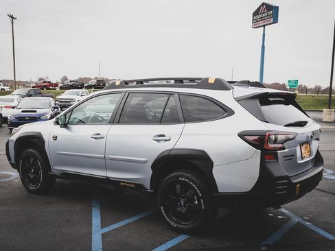Used 2024 Subaru Outback Wilderness image 24