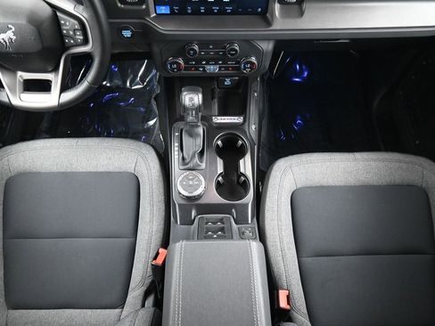 Used 2025 Ford Bronco Big Bend image 30