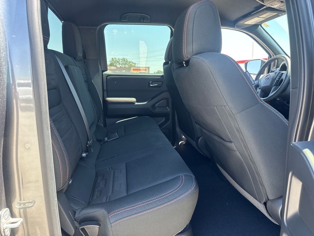 Used 2026 Nissan Frontier PRO-4X w/ Tow Package AWD/4WD image 11