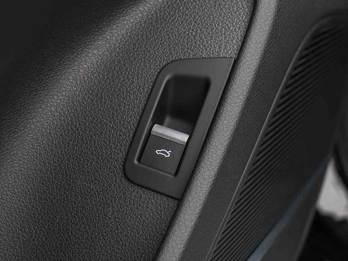 Used 2023 Audi Q7 3.0T Premium Plus w/ Premium Plus Package image 30