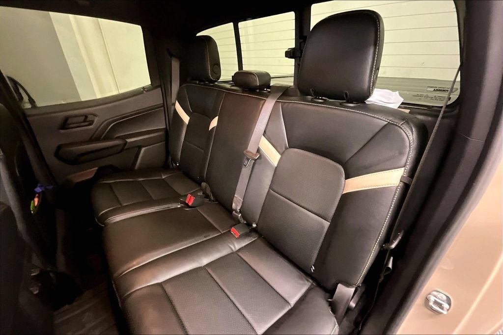 Used 2023 Chevrolet Colorado Trail Boss w/ Technology Package AWD/4WD image 22