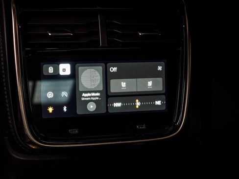 Used 2022 Rivian R1T Adventure image 43