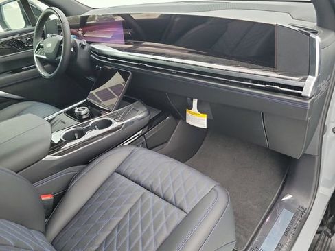 New 2026 Cadillac Escalade IQL Luxury w/ LPO, Radiant Package image 18