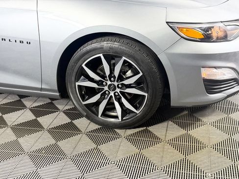 Used 2025 Chevrolet Malibu RS FWD image 13