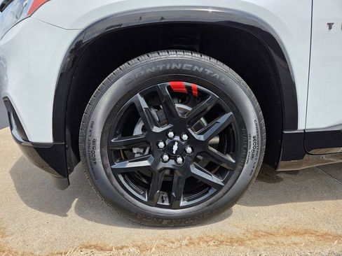 Used 2019 Chevrolet Traverse Premier w/ Redline Edition AWD/4WD image 36