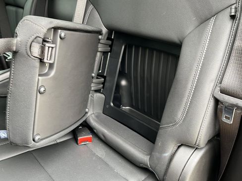 Used 2024 GMC Sierra 1500 SLT image 28