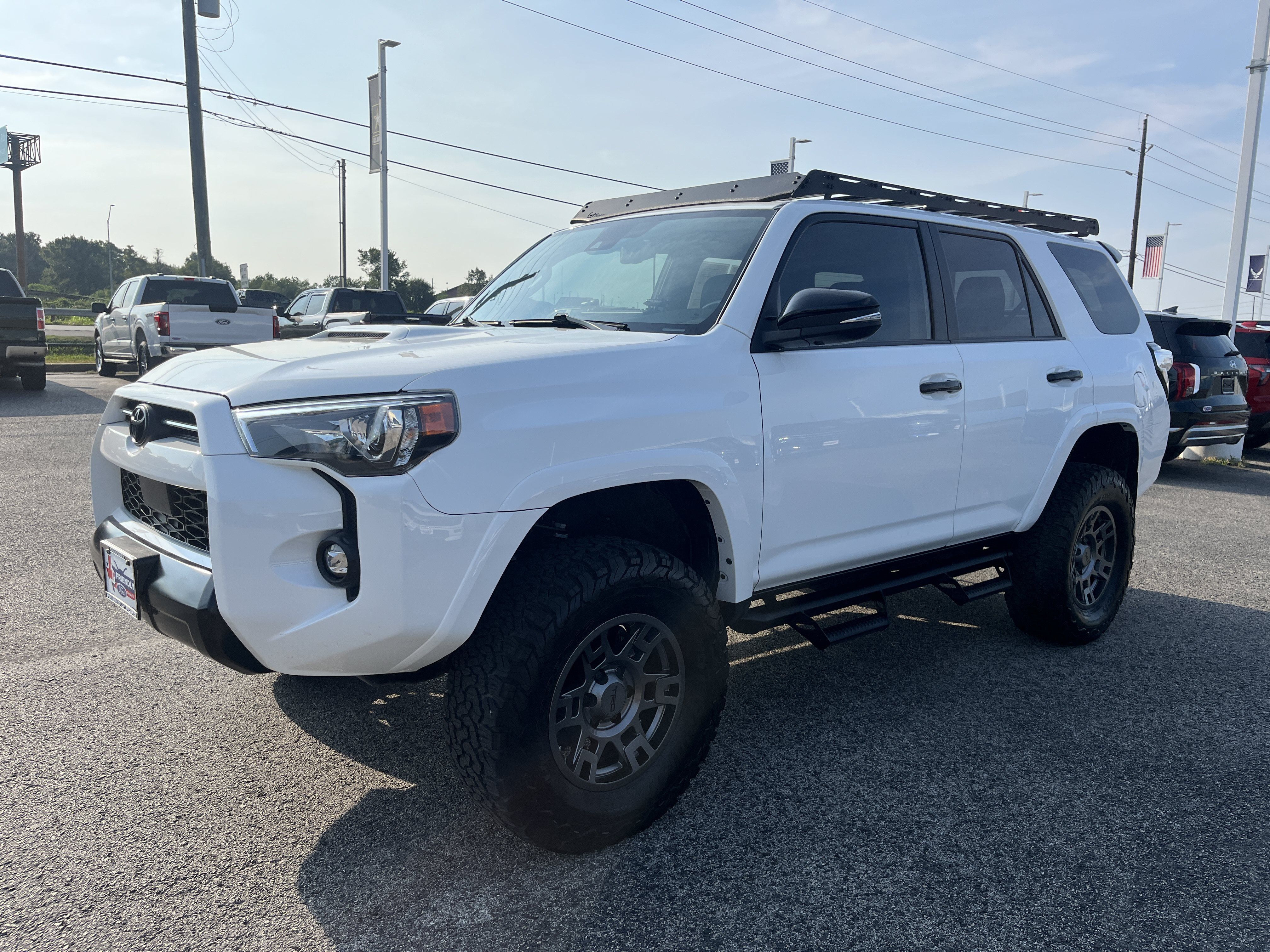 Used 2021 Toyota 4Runner Venture AWD/4WD image 7