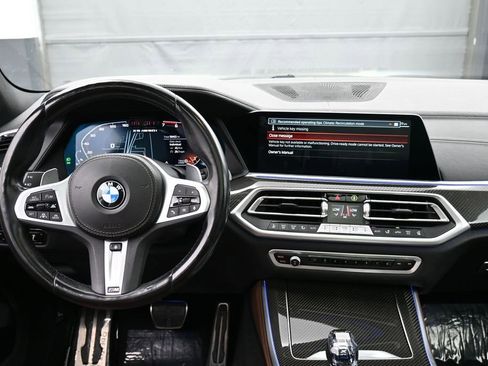 Used 2022 BMW X5 M50i AWD/4WD image 11