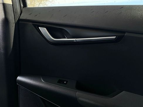 Used 2023 Kia Niro EX image 41