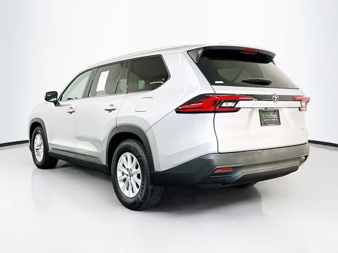 Used 2025 Toyota Grand Highlander XLE image 5