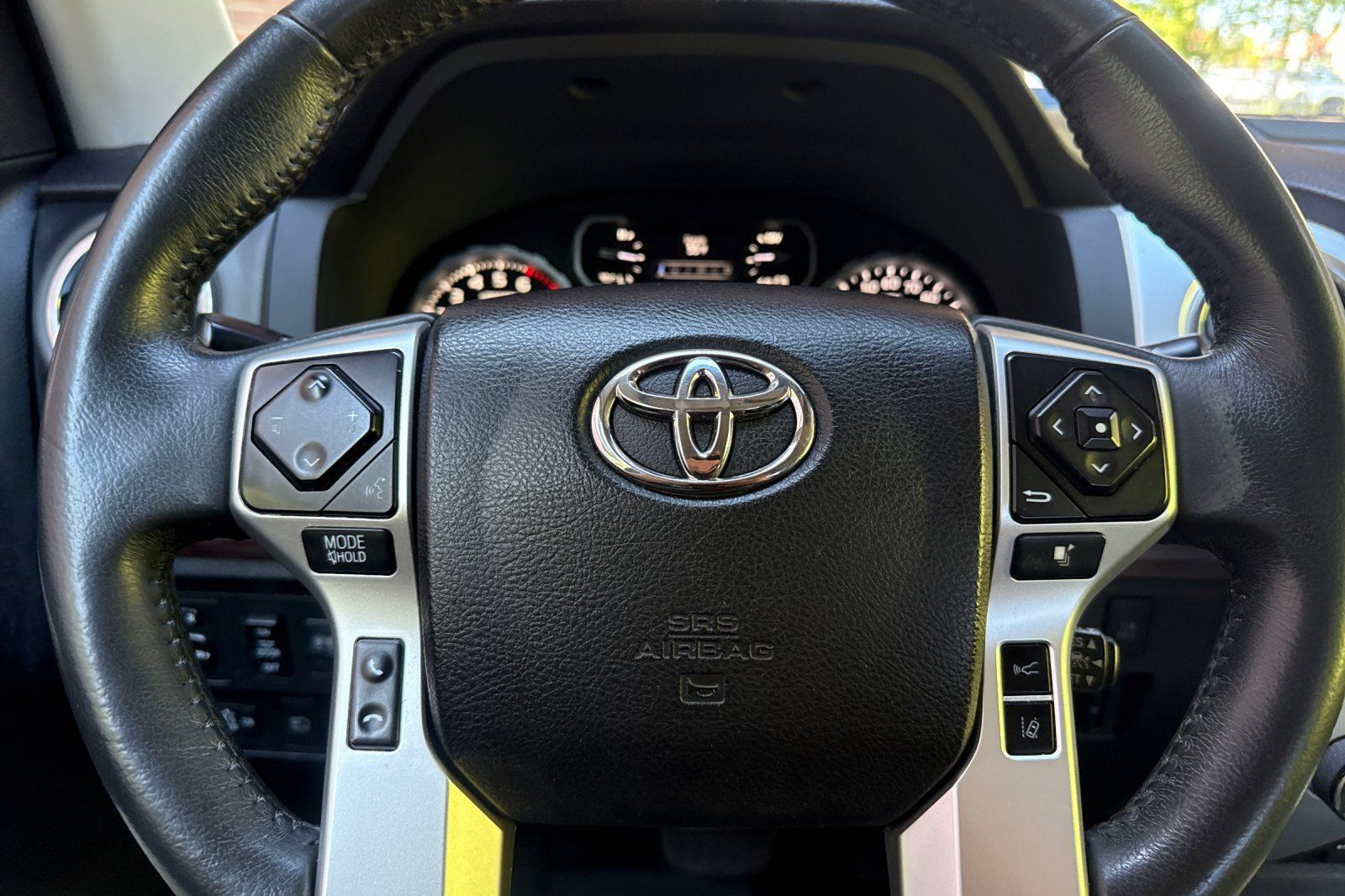 Used 2021 Toyota Tundra Limited w/ Limited Premium Package AWD/4WD image 27