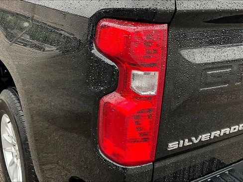 Used 2024 Chevrolet Silverado 1500 LT image 28