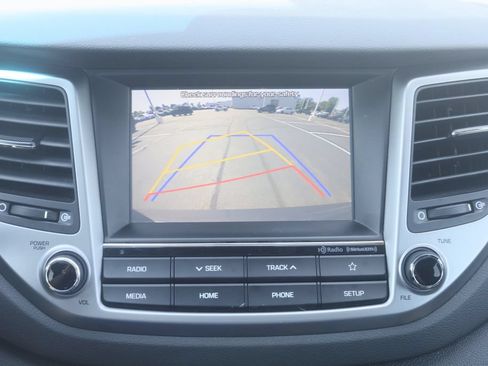 Used 2018 Hyundai Tucson Value AWD/4WD image 19