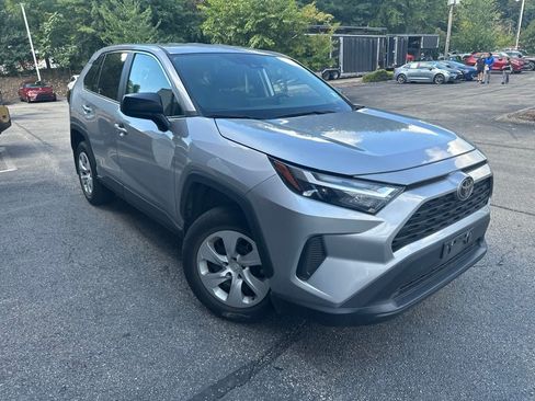 Used 2023 Toyota RAV4 LE AWD/4WD image 2