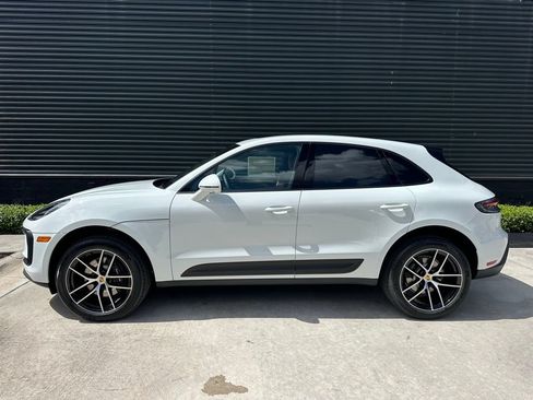 New 2026 Porsche Macan AWD/4WD image 2