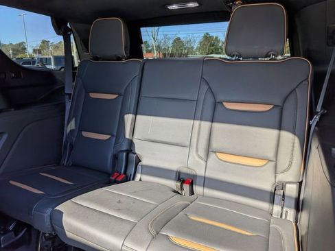 Used 2024 GMC Yukon AT4 w/ Technology Package AWD/4WD image 35