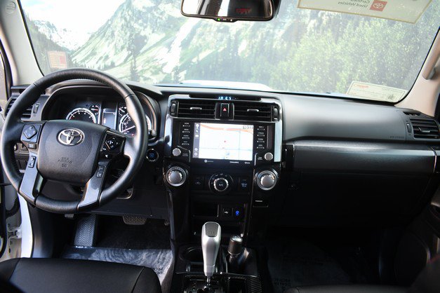 Used 2022 Chevrolet Silverado 1500 Custom w/ LPO, Blackout Package AWD/4WD image 18