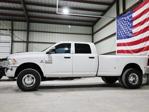 Used 2018 RAM 3500 Tradesman w/ Chrome Appearance Group image 5
