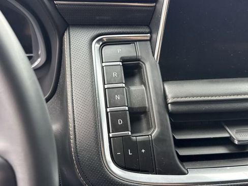 Used 2023 GMC Yukon AT4 w/ Technology Package image 14