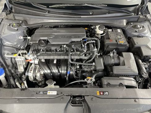 Used 2024 Hyundai Elantra SEL image 45