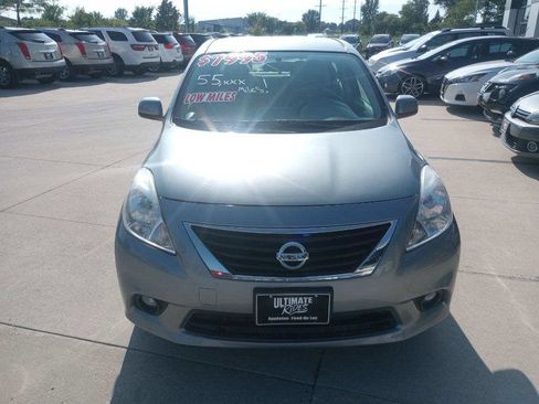Used 2012 Nissan Versa SL image 3