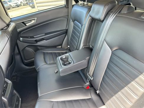 Used 2022 Ford Edge SEL image 18