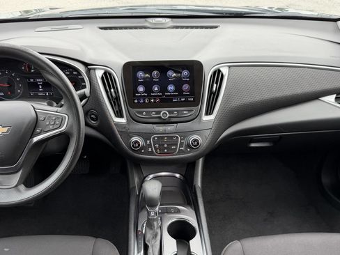Used 2024 Chevrolet Malibu LT FWD image 14