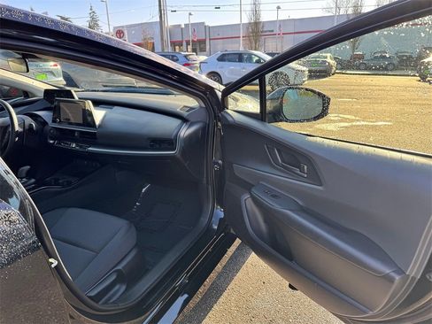 Certified 2025 Toyota Prius LE image 10