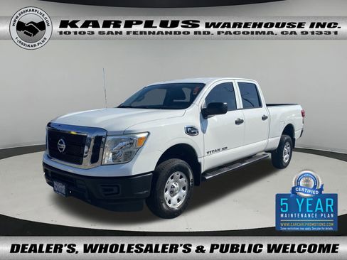 Used 2017 Nissan Titan S image 1