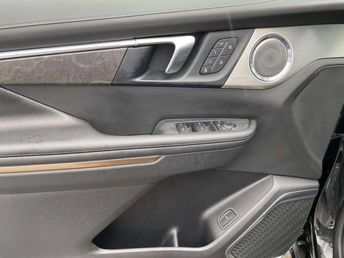 Certified 2025 Buick Enclave Avenir w/ Super Cruise Package AWD/4WD image 24