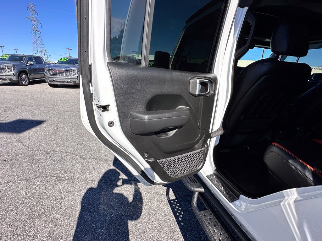 Used 2023 Jeep Gladiator Mojave w/ LED Lighting Group AWD/4WD image 23