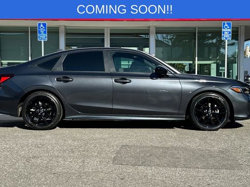 Used 2025 Honda Civic Sport image 3