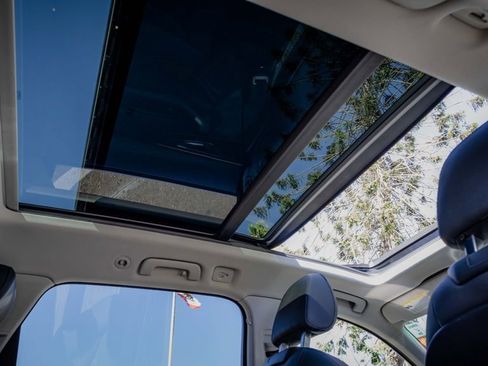 Used 2022 Audi Q7 3.0T Premium w/ Convenience Package image 16