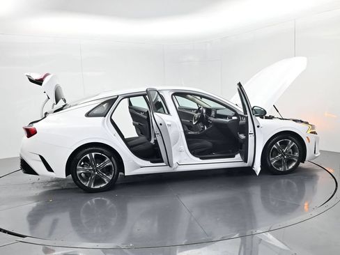 Certified 2022 Kia K5 LXS AWD/4WD image 56