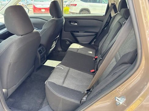 Used 2025 Nissan Rogue SV AWD/4WD image 9