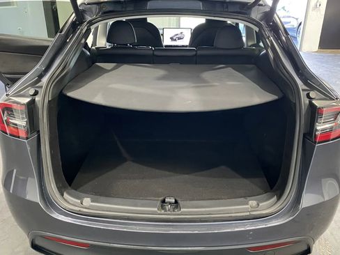 Used 2023 Tesla Model Y Long Range image 8