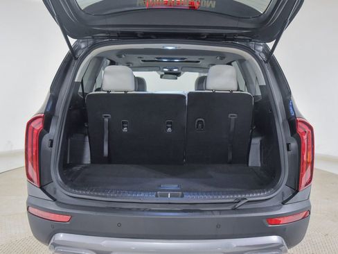 Used 2022 Kia Telluride S image 13