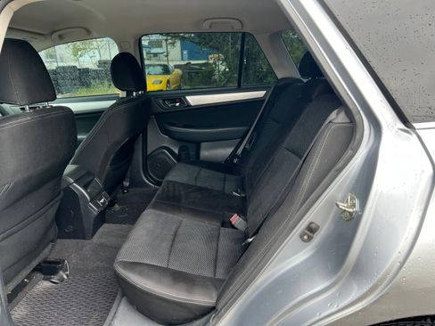 Used 2018 Subaru Outback 2.5i Premium AWD/4WD image 25