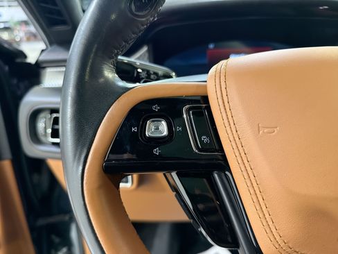 Used 2022 Lincoln Aviator Black Label w/ Dynamic Handling Package image 14