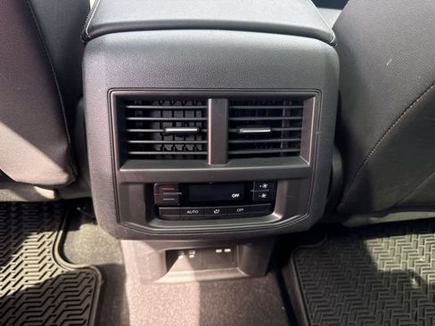 Used 2023 Volkswagen Atlas SEL R-Line AWD/4WD image 21