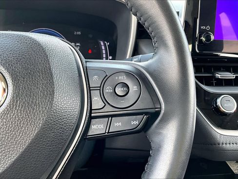 Used 2024 Toyota Corolla XLE image 25