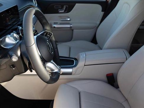 Certified 2026 Mercedes-Benz GLB 250 4MATIC image 11