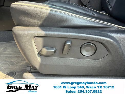 Used 2021 GMC Yukon SLT w/ SLT Luxury Plus Package RWD image 19