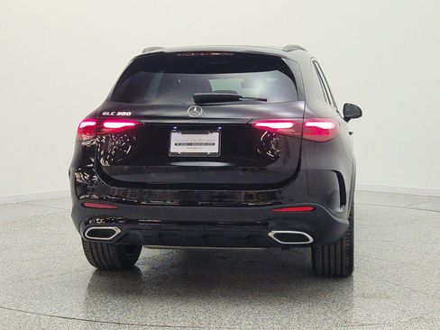 Used 2023 Mercedes-Benz GLC 300 image 6