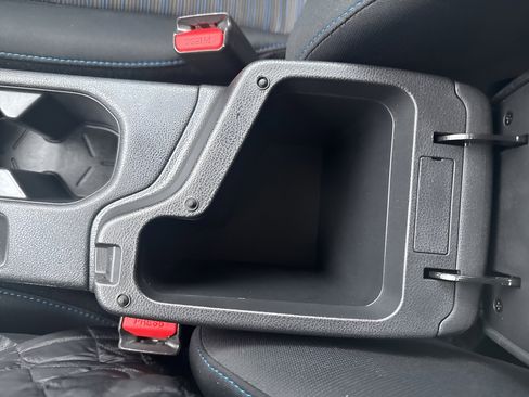 Used 2019 Nissan Leaf SV w/ SV Technology Package image 42