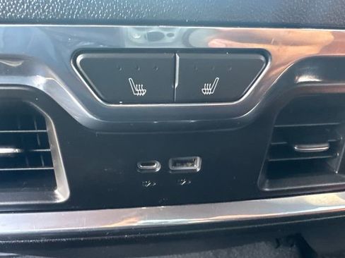 Used 2023 GMC Sierra 1500 Denali Ultimate image 23