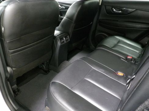 Used 2018 Nissan Rogue SL AWD/4WD image 10